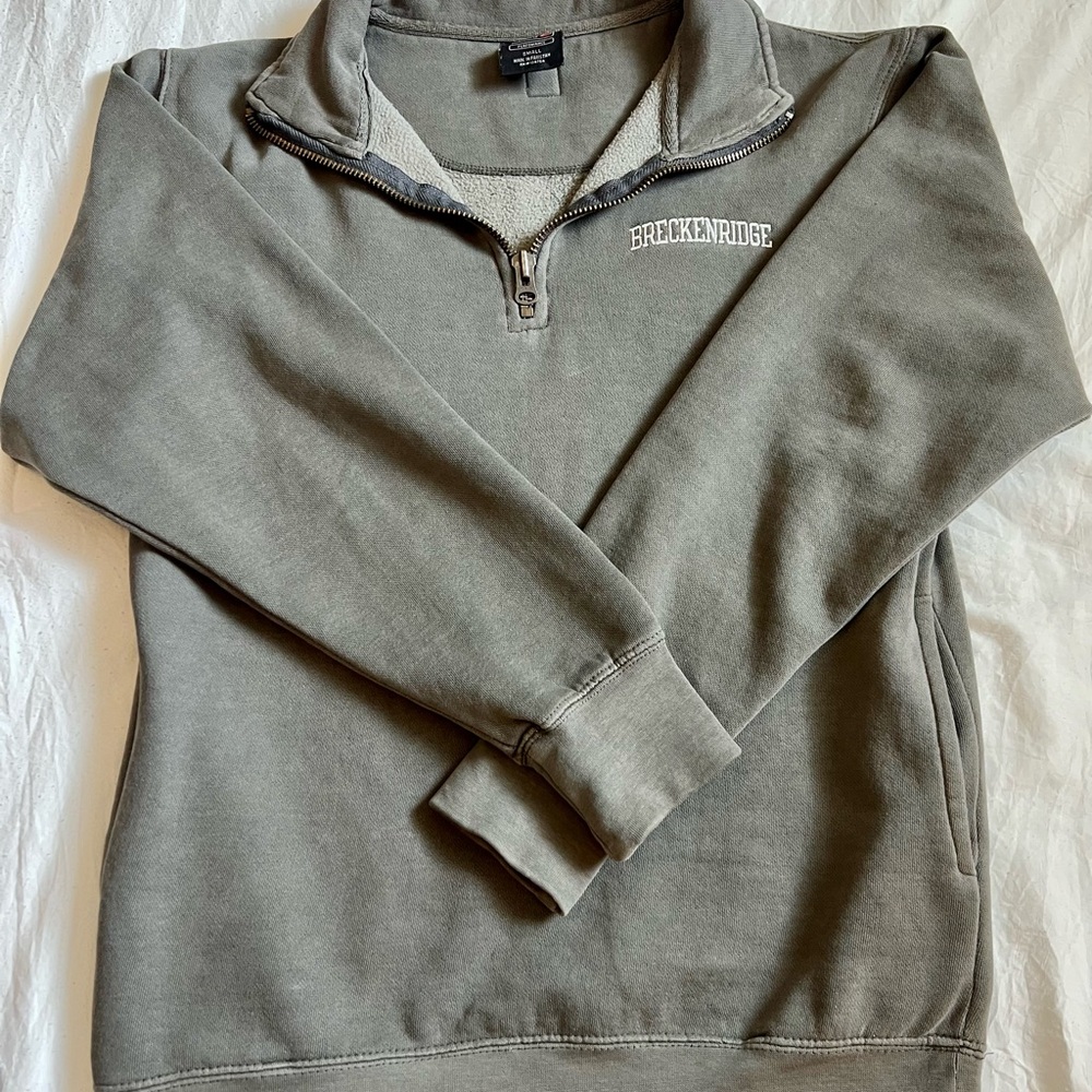 Breckenridge Gray Zip Up Sweater with Athletic-Leisure Style